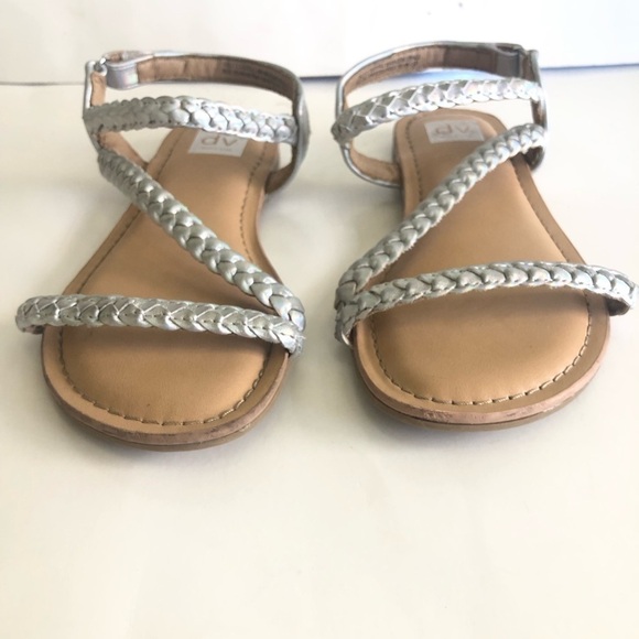 DV Dolce Vita Cassie Girls Silver Iridescent. Braided Straps Sandal Size 2 - Picture 2 of 12